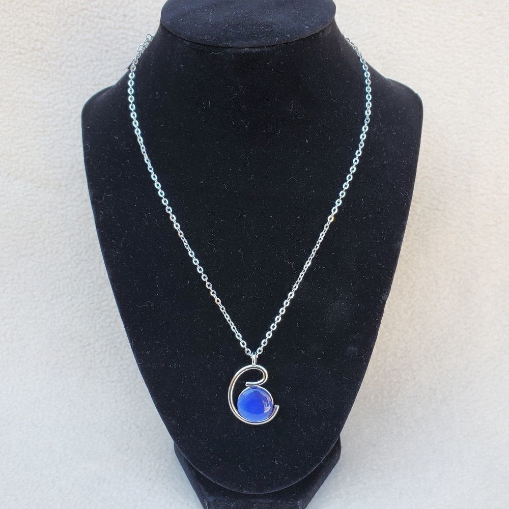 Bijoux by Meera Genuine Cat's Eye Stone necklace